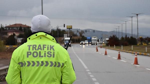 2022 trafik cezası fiyatları belli oldu: İşte yeni trafik cezaları listesi