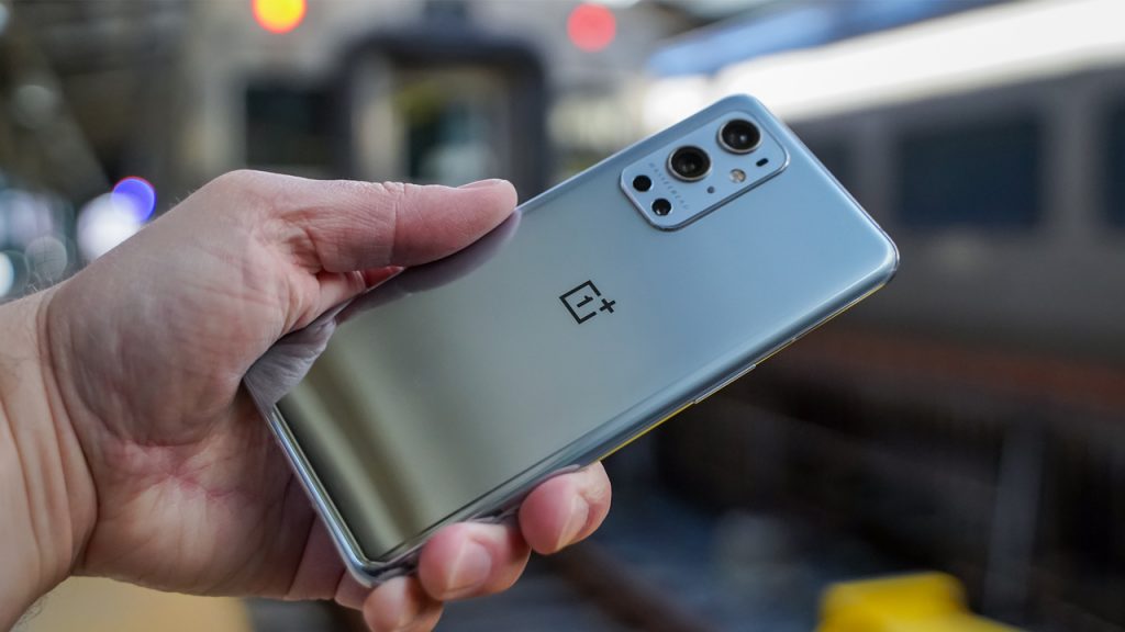 Aralık ayı güvenlik güncellemesi alan OnePlus telefonları