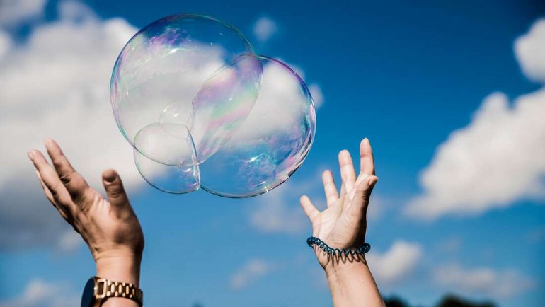 Bilim İnsanlarının Yeni Mucizesi: Tam 465 Gün Boyunca Patlamayan Baloncuk!