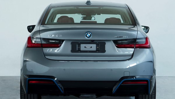 Elektrikli 2022 BMW i3 Sedan Çin’de ortaya çıktı