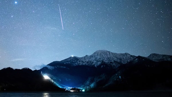 Geminid meteor yağmuru izleyenleri büyüleyecek: Bu gece zirve yapıyor