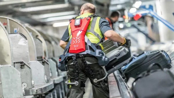 German Bionic’in yeni mekanik dış iskeleti çalışanların sağlığını korumaya yardımcı oluyor