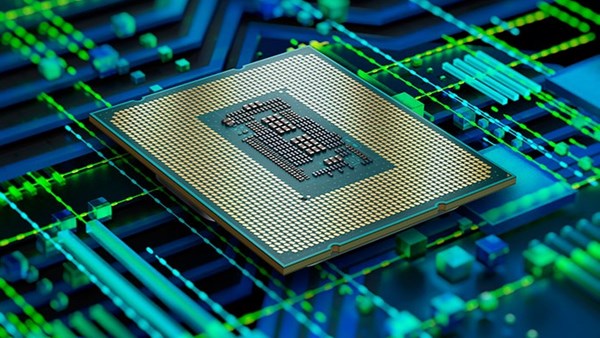 Intel Celeron G6900 işlemcisinin içerisinden canavar çıktı