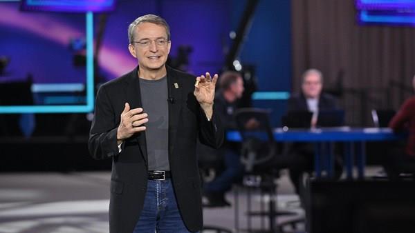 Intel’den salvolar: “AMD dikiz aynasına mahkum”