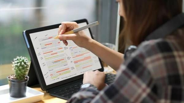 Logitech, Chromebook’lar için ekran kalemi çıkardı: Logitech Pen