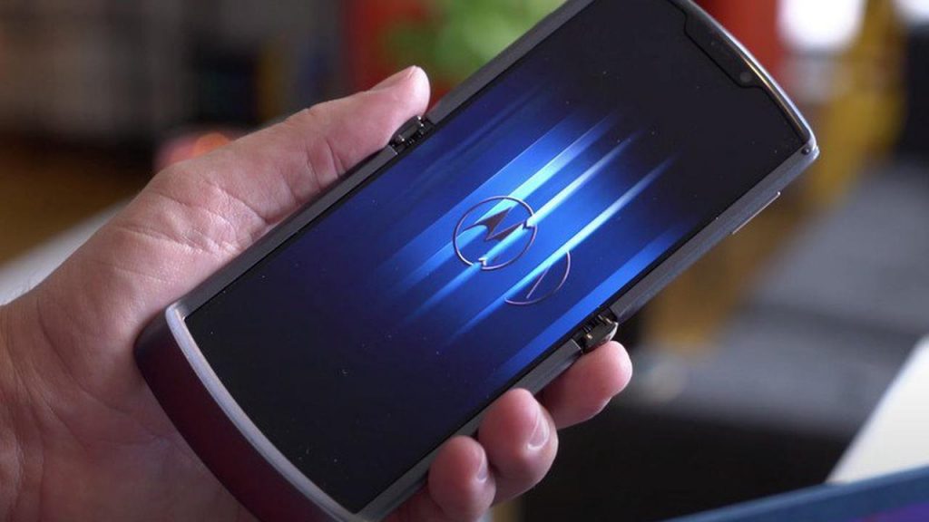 Motorola açıkladı: Yeni katlanabilir telefon geliyor