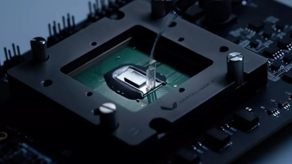 RTX 3080’den 350 kat daha hızlı optik yongalar geliyor