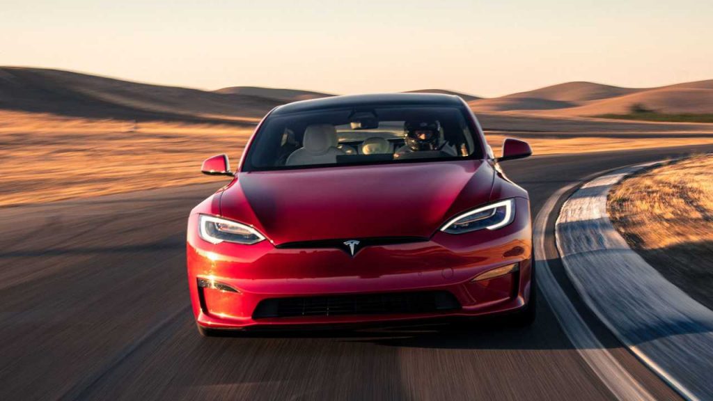 Tesla uygulaması, Apple Wallet desteğine kavuştu!