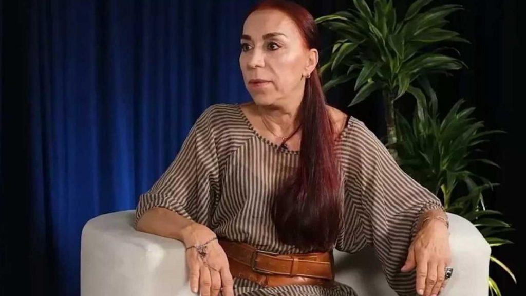 Twitter’dan şarkıcı Leman Sam’ın ırkçı paylaşımına müdahale!