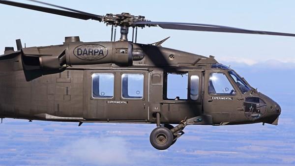 ABD’de bir ilk: Black Hawk helikopteri ilk kez pilotsuz uçtu