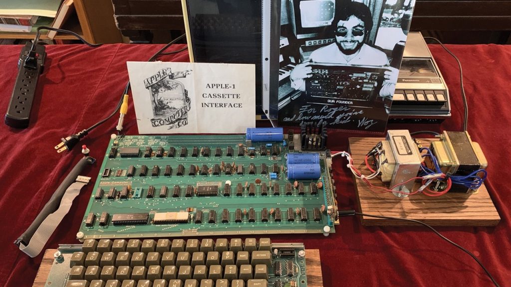 Apple-1’in el yazısı gizemi 46 yıl sonra çözüldü