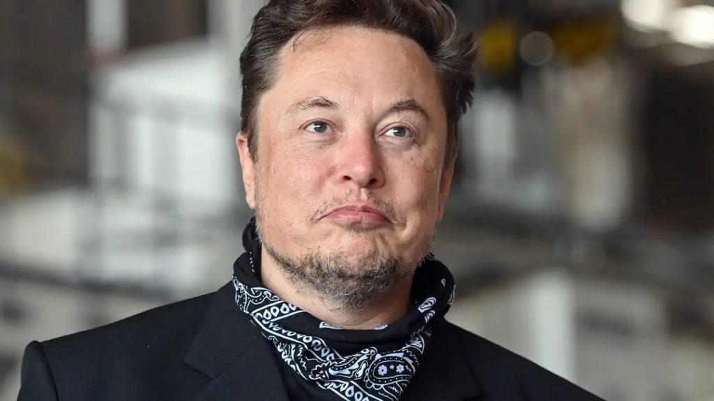 Dünya’nın en zengin insanı Elon Musk’tan garip açıklama: Evim yok; arkadaşlarımın boş odalarında yaşıyorum