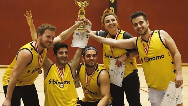 Fenomenlerin Binomo Forest Cup’ta attığı her basket doğaya 1.400 fidan olarak döndü!