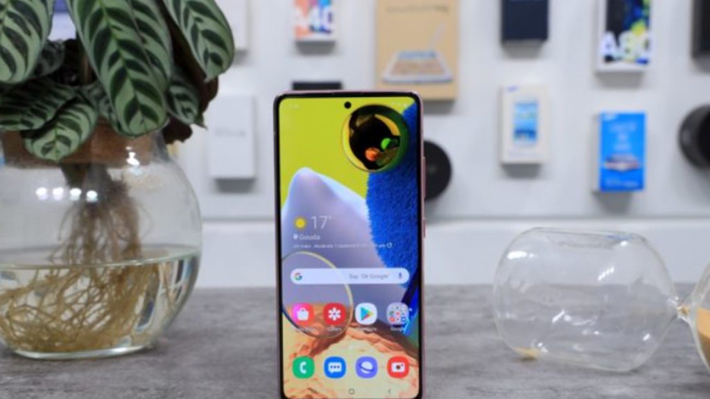 Galaxy A51 sahipleri, Hollanda’nın en büyük süpermarketine girdiklerinde büyük bir şokla karşı karşıya kaldıklarını söylüyorlar