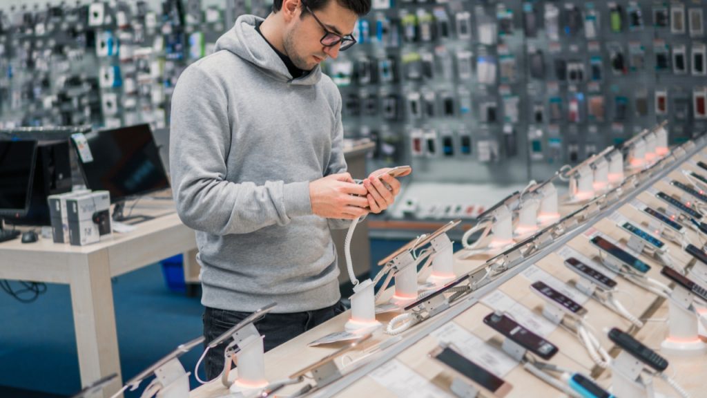 Popüler telefon üreticisi Avrupa’dan çekilmek zorunda kalabilir!