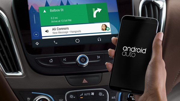 Android Auto güncellendi: farklı ekran boyutları için düzeltmeler yapıldı