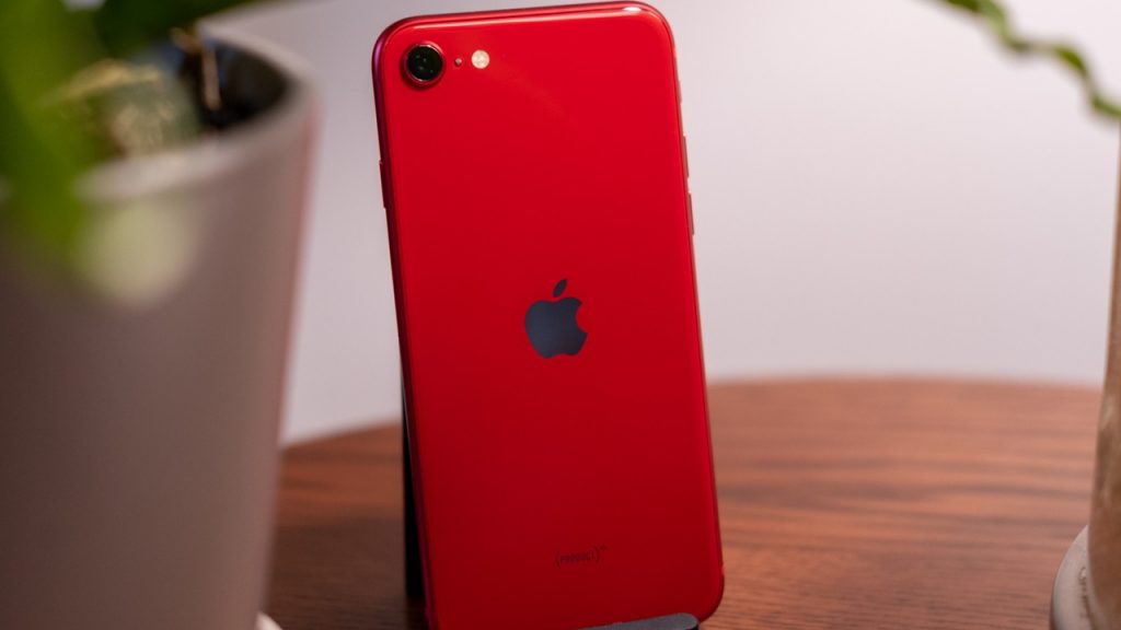 En sık görülen iPhone SE 3 (2022) sorunları: Nasıl çözülür?