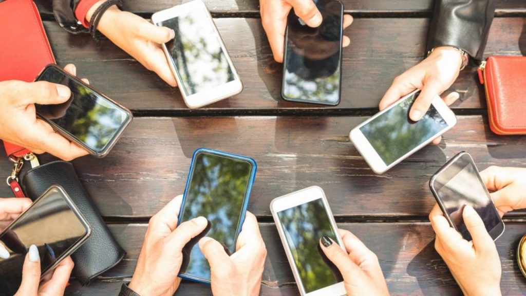 Telefon fiyatları ne zaman düşer? 2022 fiyat analizi