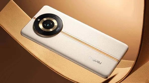 Realme 11 Pro+ Geekbench’te listelendi: Ekran özellikleri onaylandı