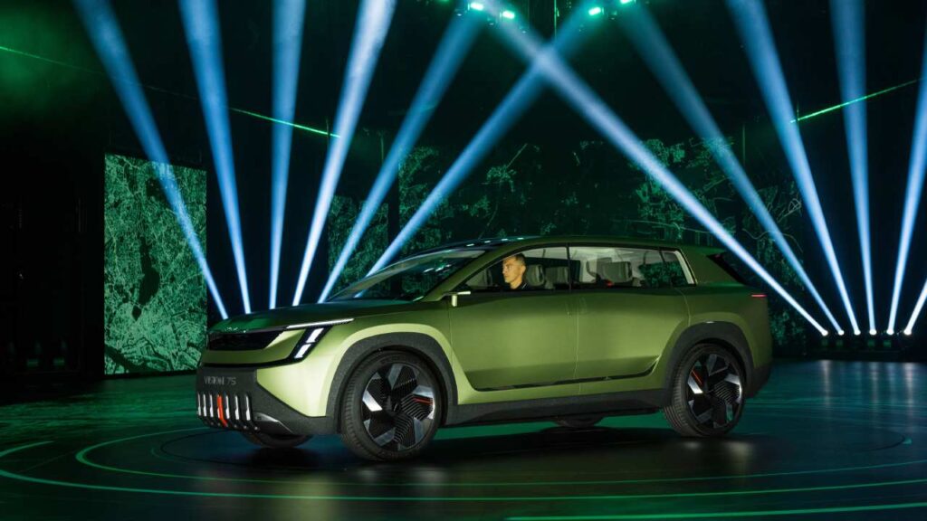 Skoda’dan elektrikli Station Wagon hamlesi