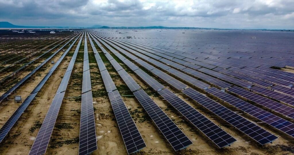 Avrupa’nın en büyük güneş santrali Karapınar GES açıldı